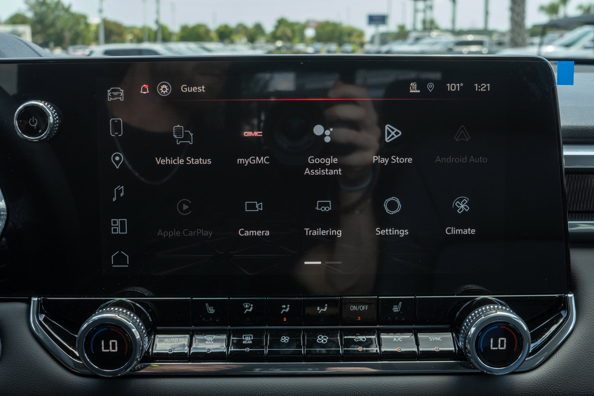 New 2026 Onyx Black GMC Elevation image 17