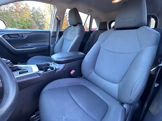 Used 2020 Gray Toyota LE image 12