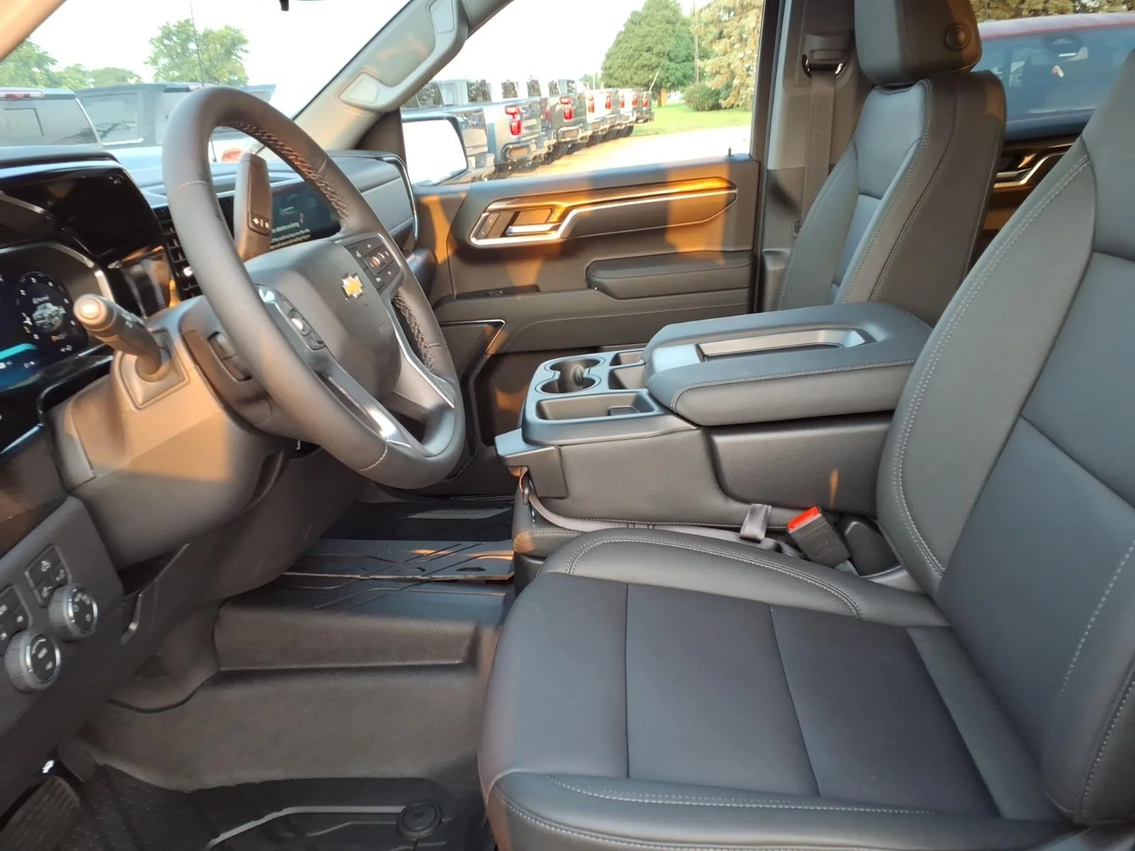2026 Chevrolet Silverado 1500 LT - Photo 7