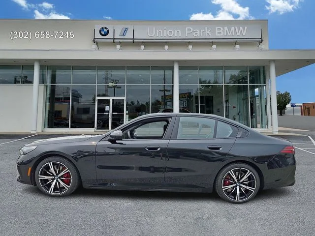 Used 2026 Black Sapphire Metallic BMW 550e xDrive image 7
