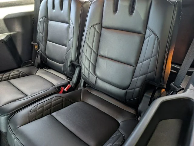 Used 2016 Shadow Black Ford Platinum image 11