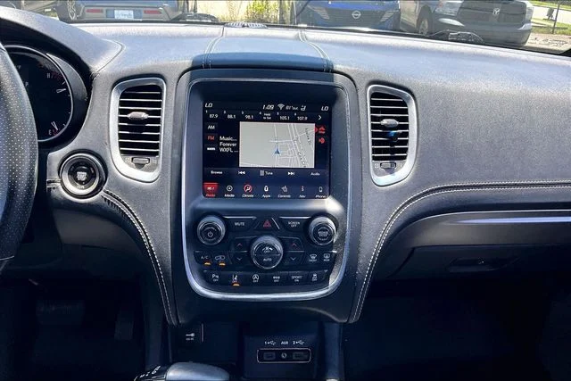 Used 2018 Brown Dodge Citadel image 22