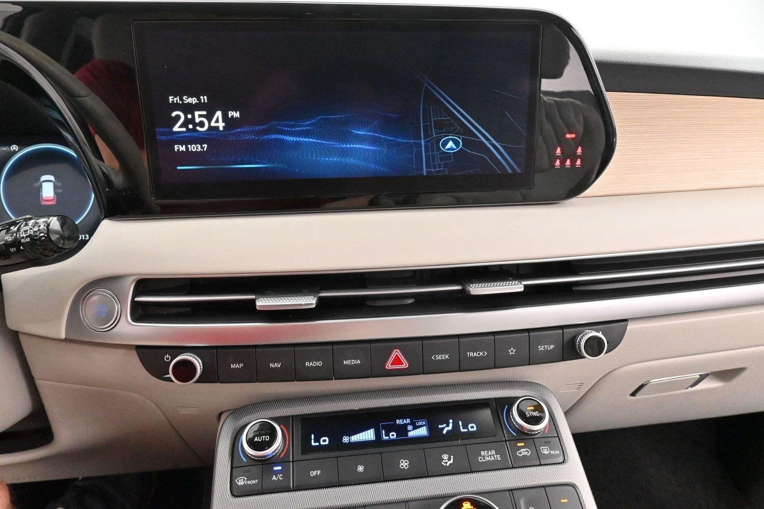 Used 2023 Abyss Black Pearl Hyundai Limited image 24