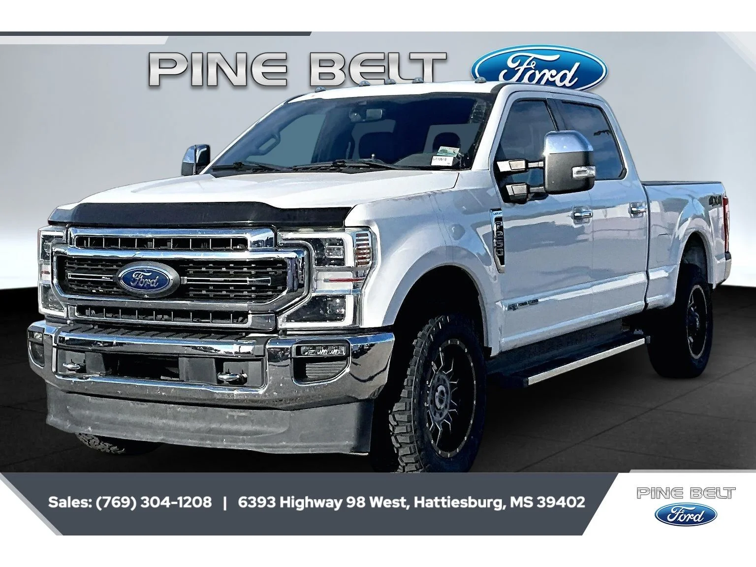 Used 2022 Star White Metallic Tri-Coat Ford LARIAT image 1