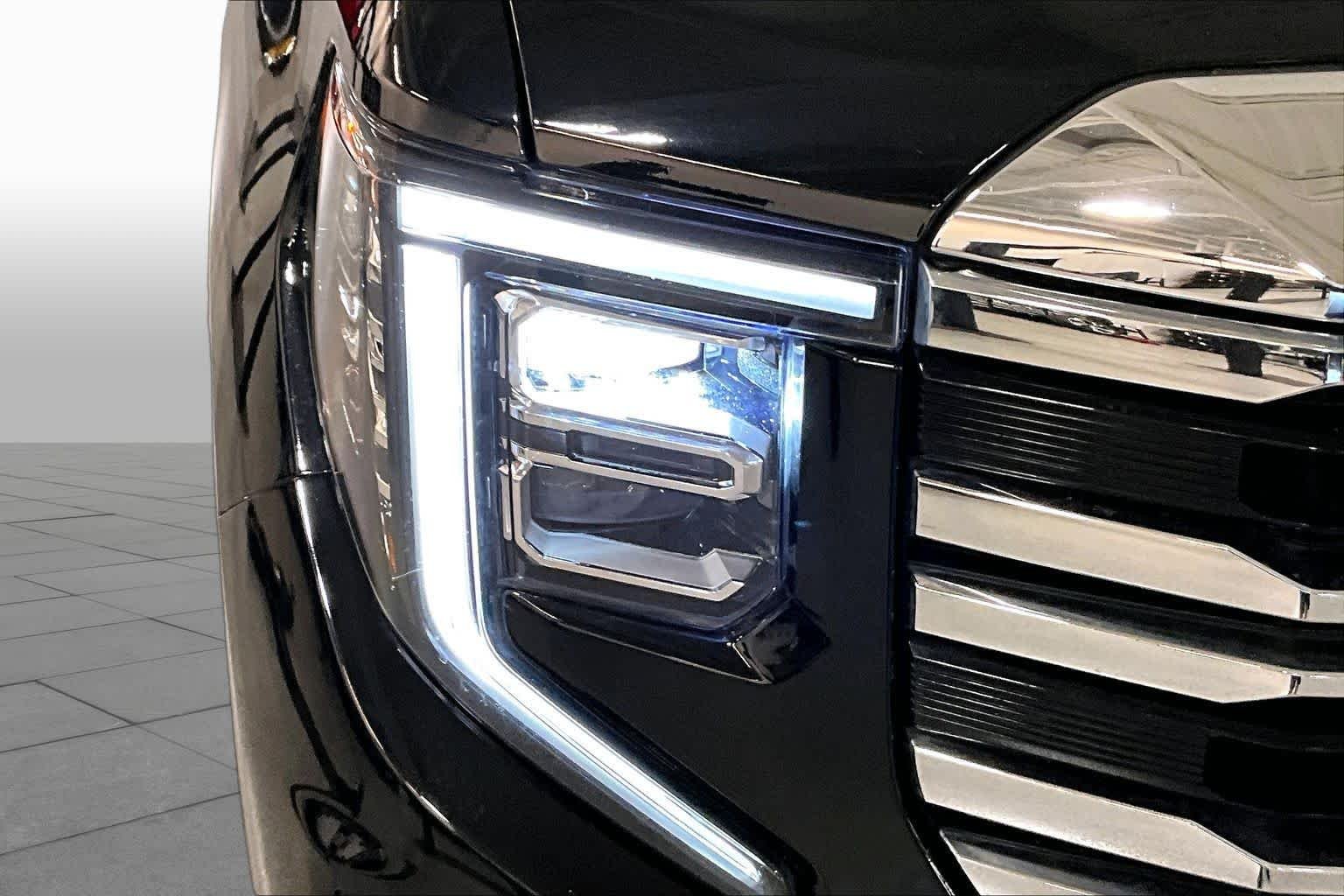 Used 2026 Onyx Black GMC SLT image 29