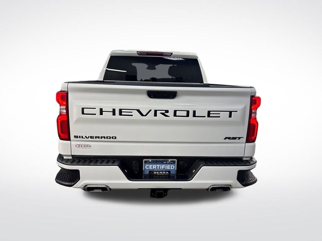 Used 2024 Summit White Chevrolet RST image 4
