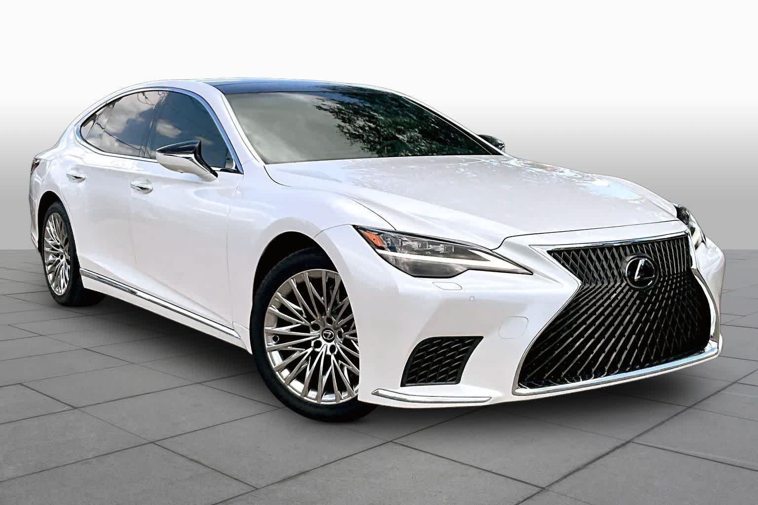 Used 2024 Eminent White Pearl Lexus  image 3