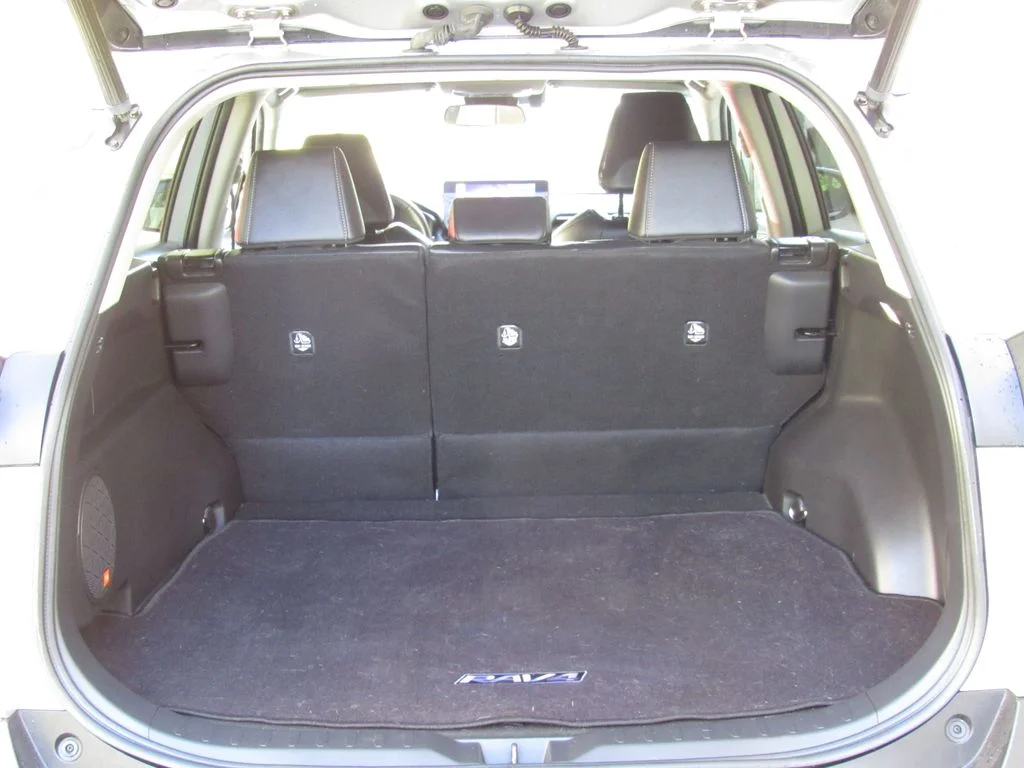 Certified Used 2023 Silver Sky Metallic Toyota XLE Premium image 20
