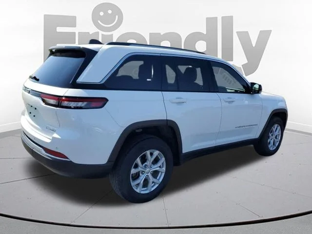 Used 2023 White Jeep Limited image 5