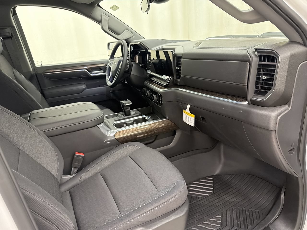 2026 Chevrolet Silverado 1500 LT Trail Boss - Photo 14