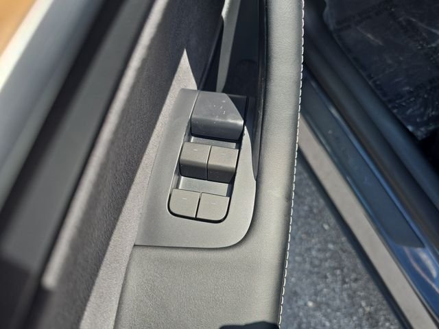 2023 Tesla Model Y Long Range - Photo 16