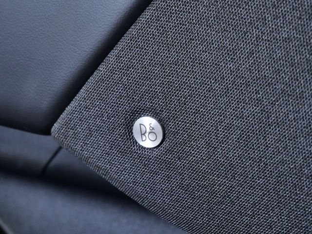 Used 2025 White Ford Premium image 23