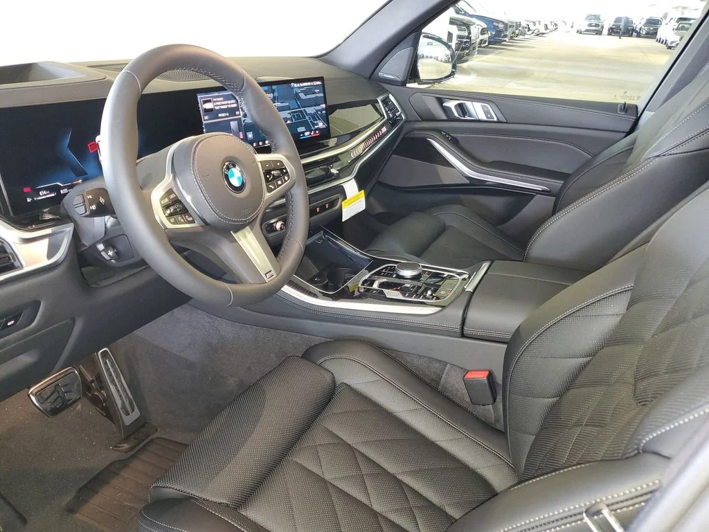 Used 2026 White BMW sDrive40i image 15