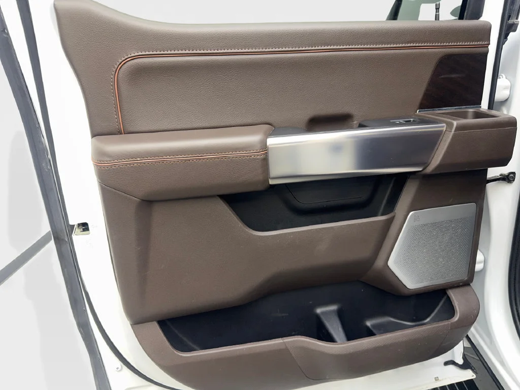 Used 2023  Ford King Ranch image 40
