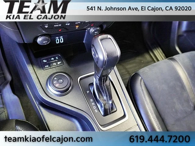 Used 2021 White Ford Lariat image 39