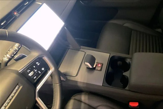 Used 2025 Gray Land Rover S image 22