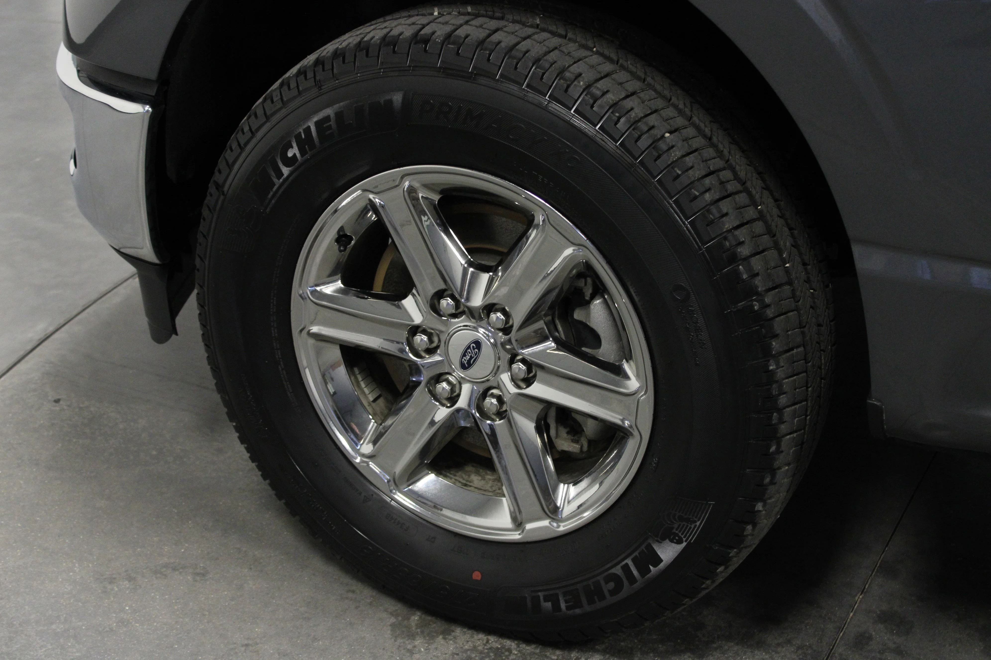 Used 2025 Carbonized Gray Metallic Ford XLT image 10