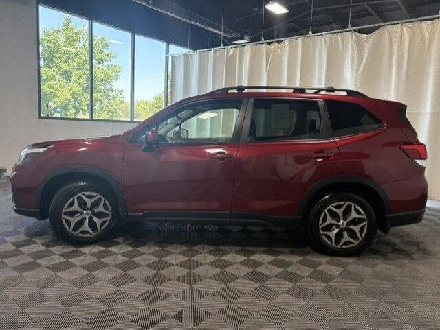 Used 2019 Crimson Red Pearl Subaru Premium image 8