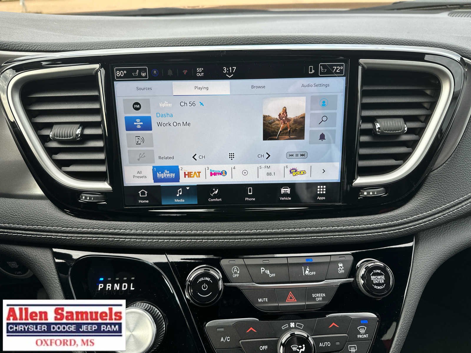 2026 Chrysler Pacifica Select - Photo 21