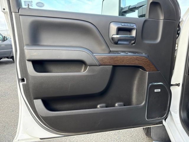 Used 2019 Summit White GMC Denali image 25