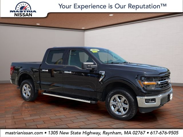 Used 2025 Black Metallic Ford XLT image 1