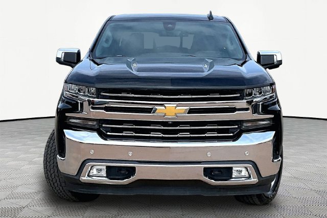 Used 2019 Black Chevrolet LTZ image 3