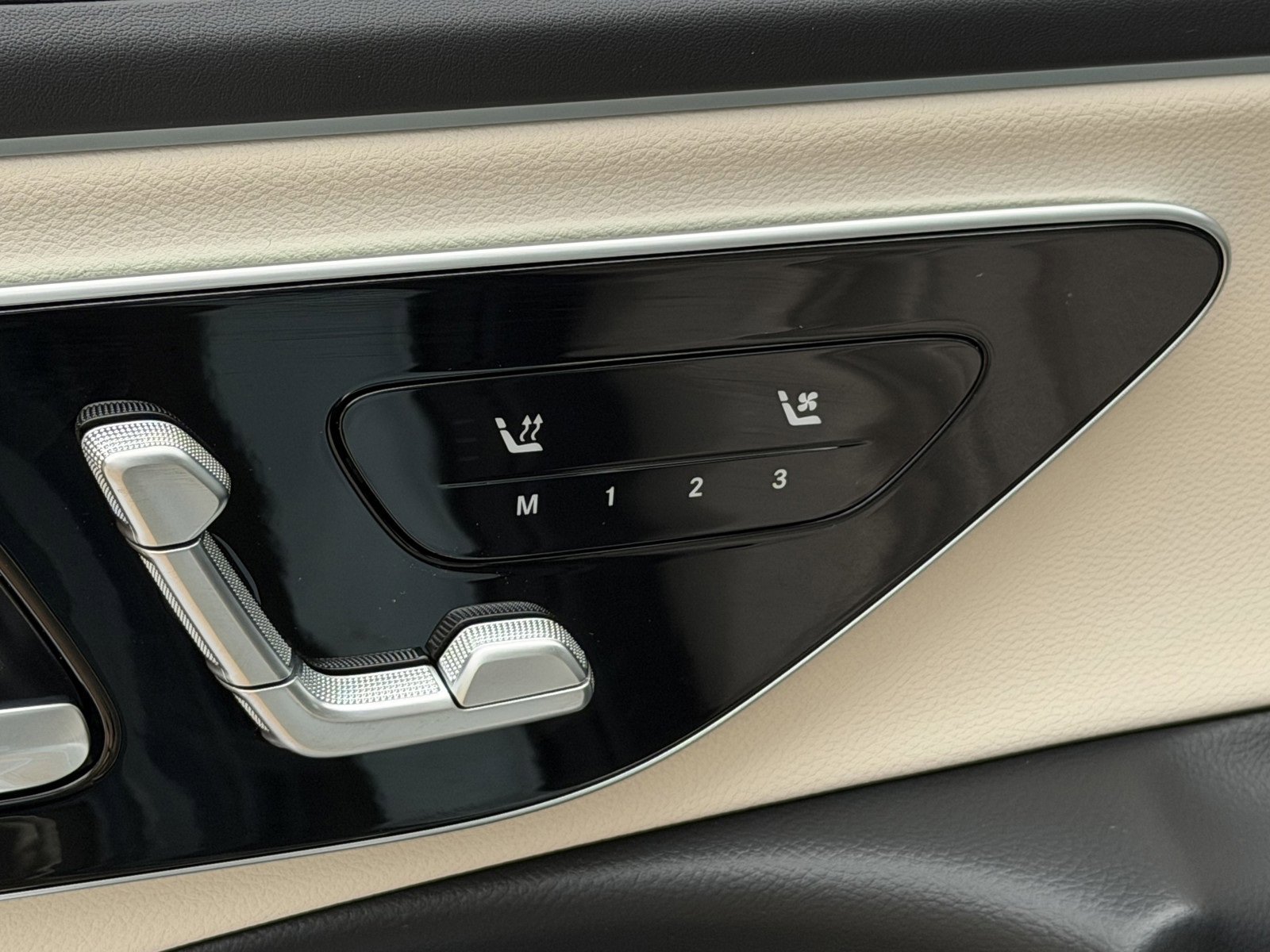 New 2026 Verde Silver Metallic Mercedes-Benz E 350 image 32