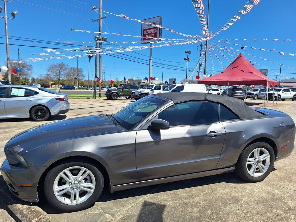 2013 Ford Mustang V6
