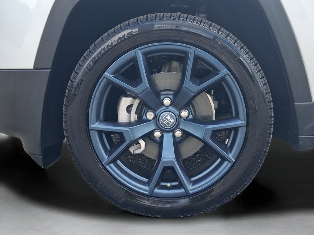 New 2026 Silver Jeep Laredo image 32