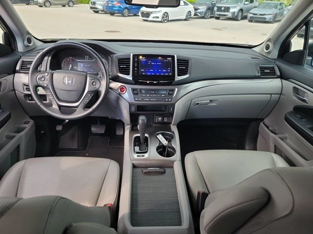 Used 2019 Obsidian Blue Pearl Honda RTL-T image 15