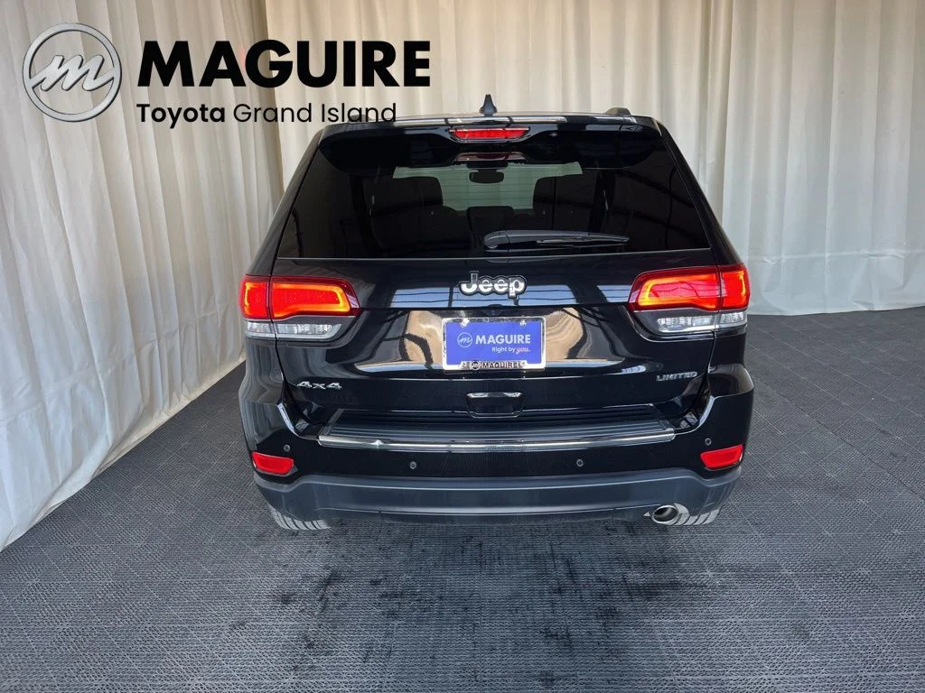 Used 2022 Black Jeep Limited image 30
