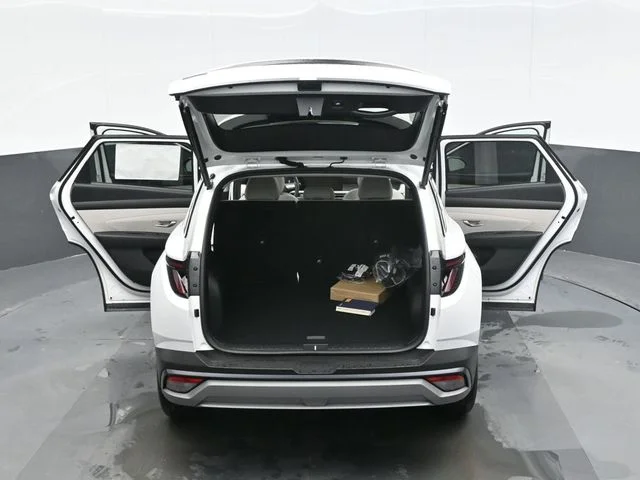 New 2026 White Hyundai SEL Premium image 27