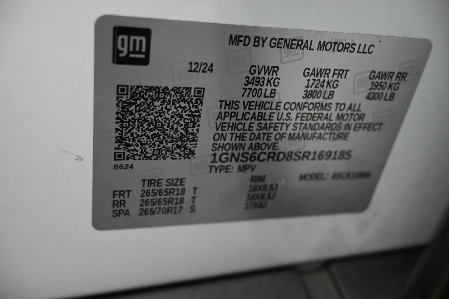 Used 2025 Summit White Chevrolet LT image 23
