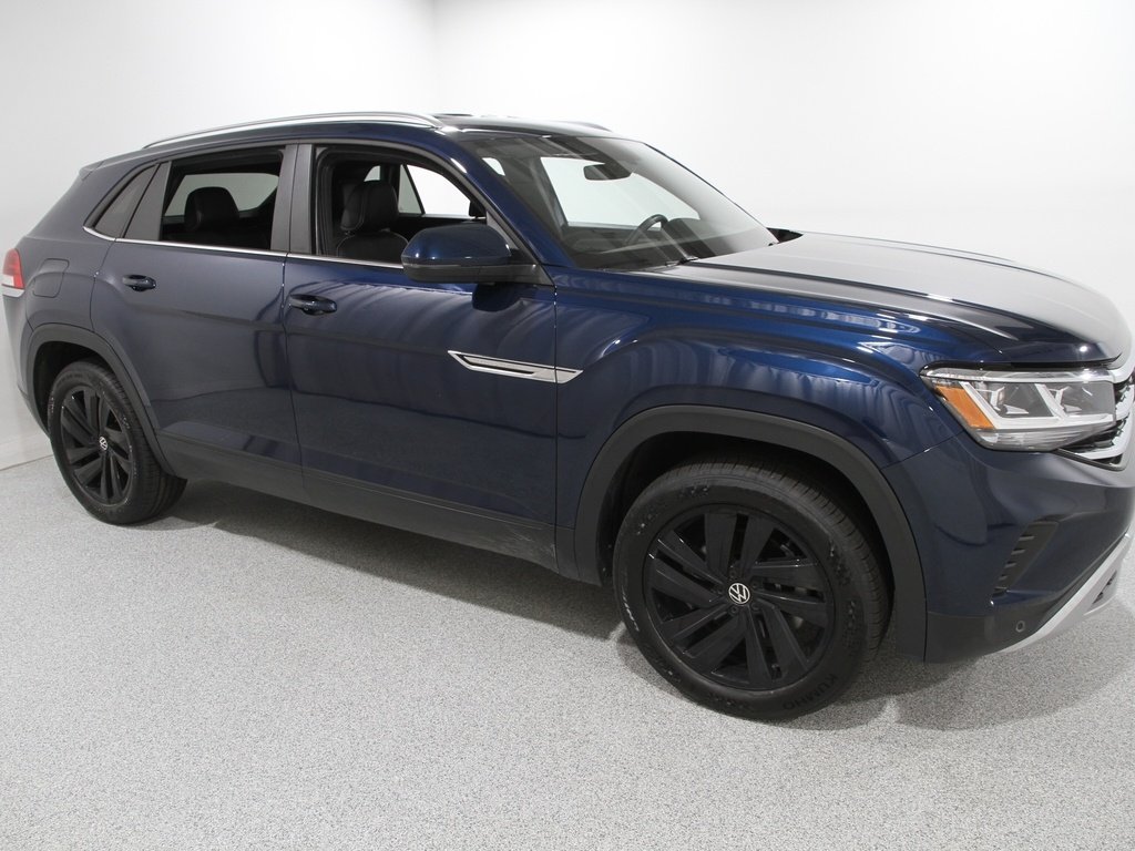 2023 Volkswagen Atlas Cross Sport SE w/Tech