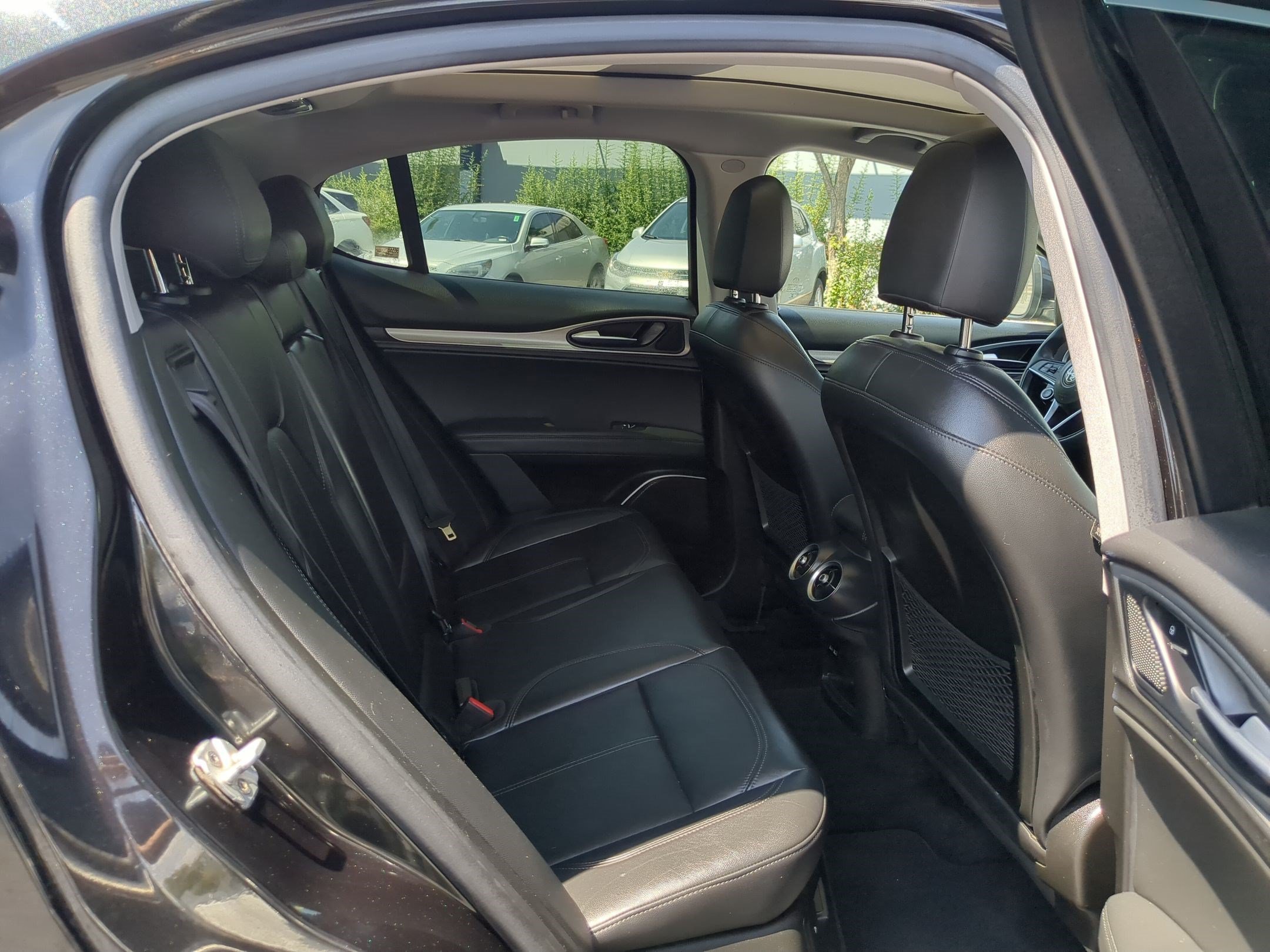 Used 2018 Black Alfa Romeo AWD image 27