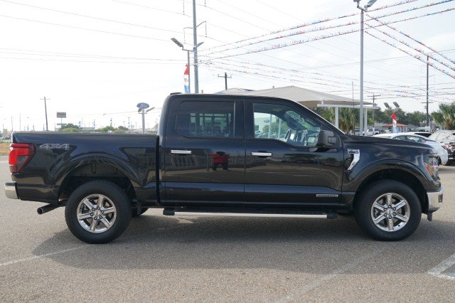 Used 2024 Agate Black Metallic Ford XLT image 4