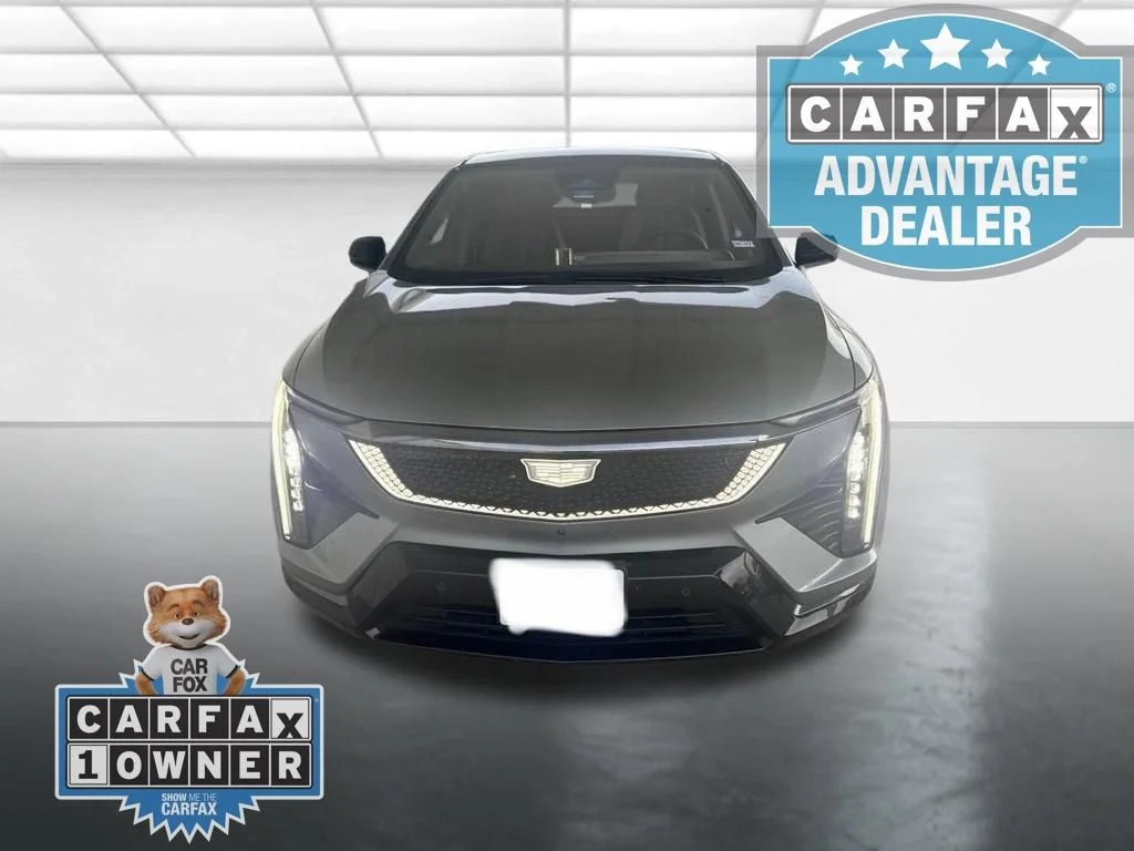 Used 2025 Argent Silver Metallic Cadillac Sport 1 image 4