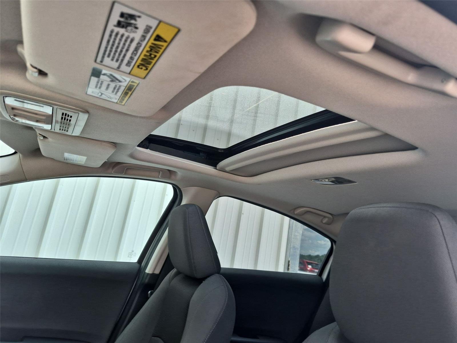 Used 2022 Platinum White Pearl Honda EX image 30