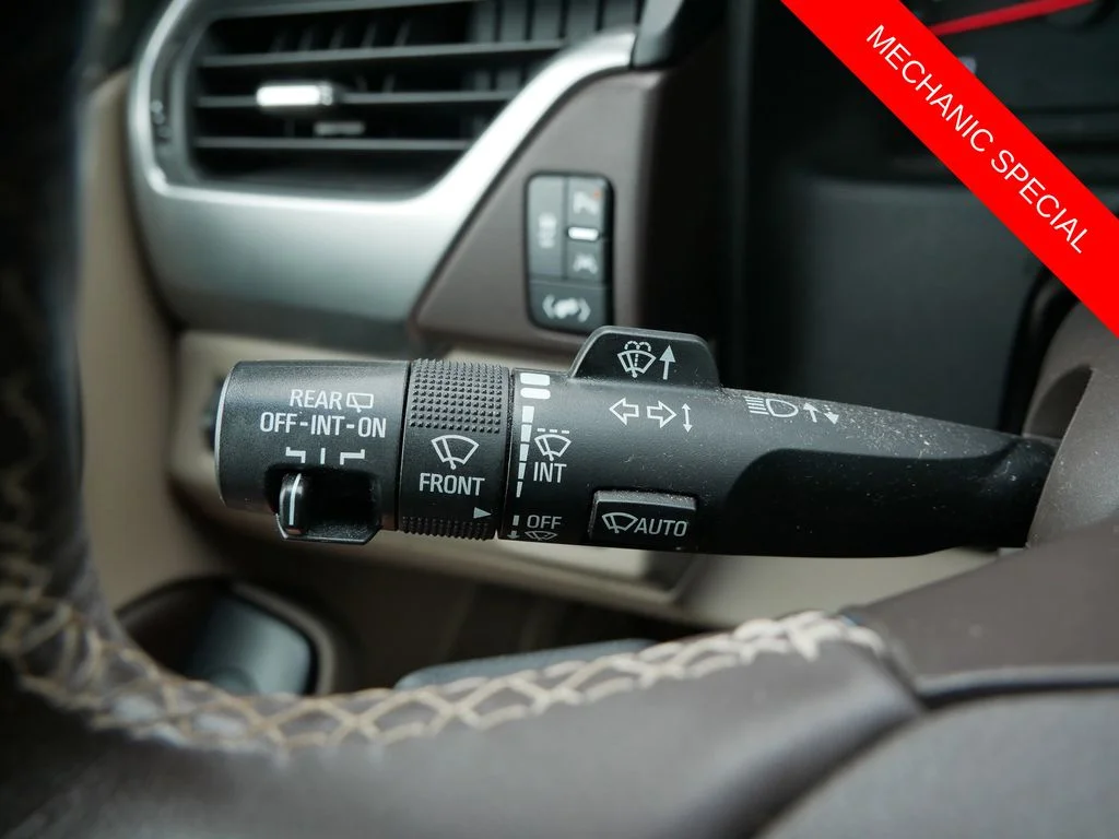 Used 2016 Silver Chevrolet LT image 23
