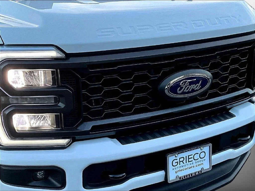 Used 2024 Oxford White Ford XL image 35