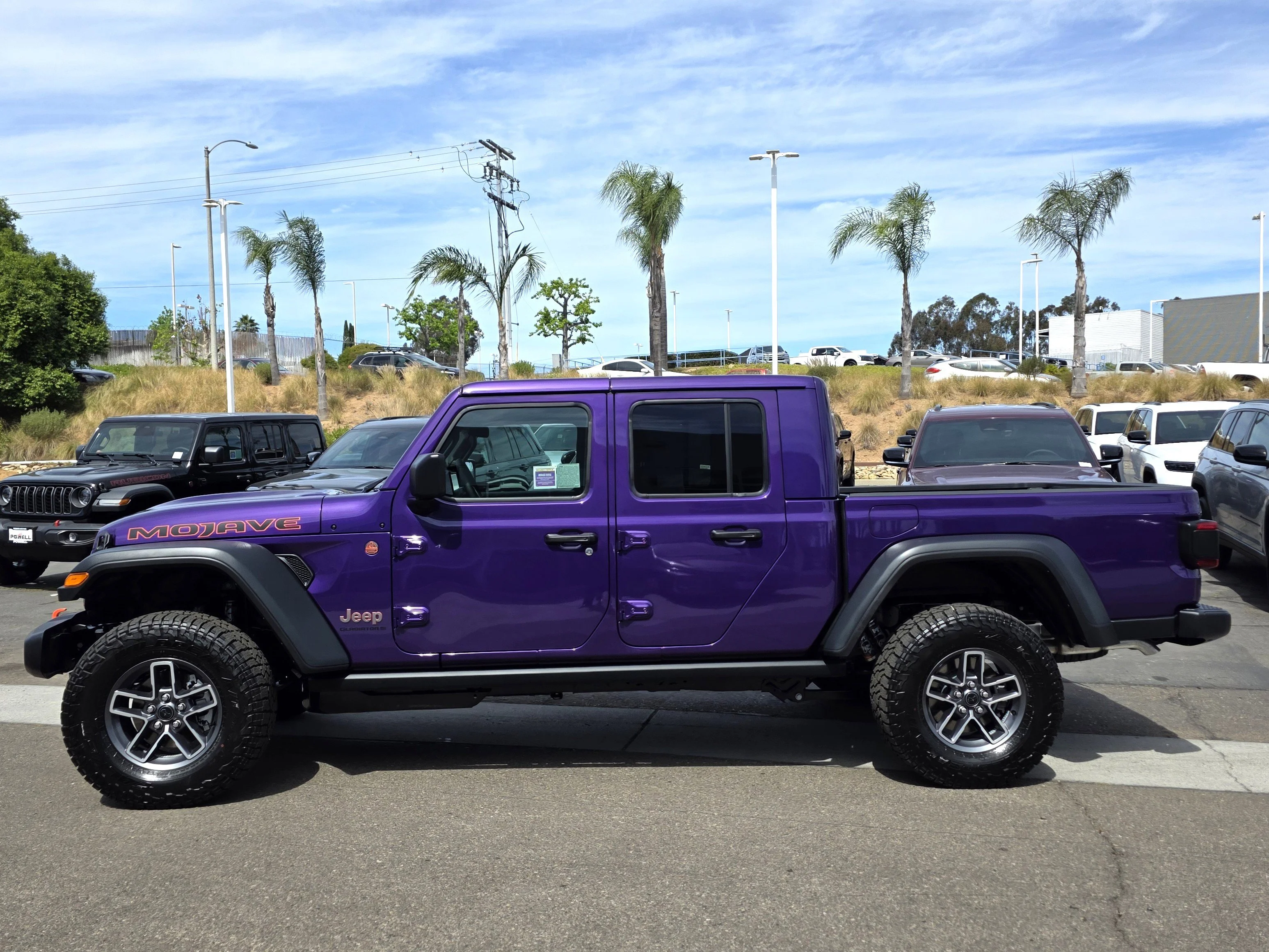 New 2026 Reign Jeep Mojave image 2