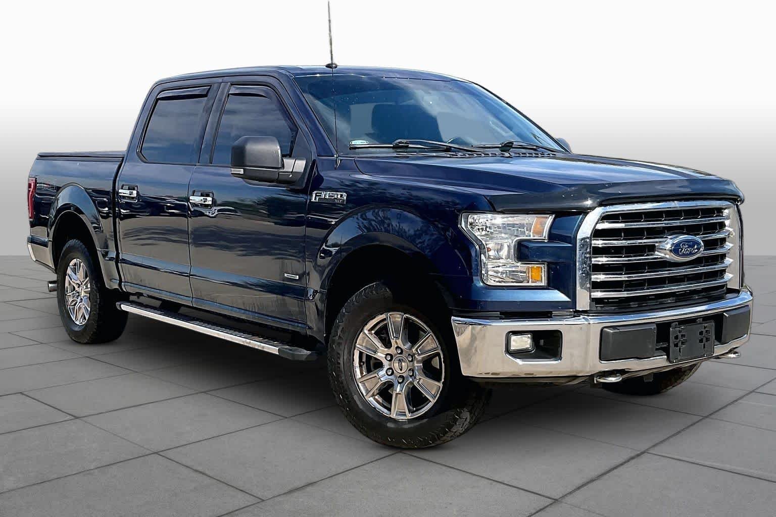 Used 2017 Blue Jeans Metallic Ford XLT image 3