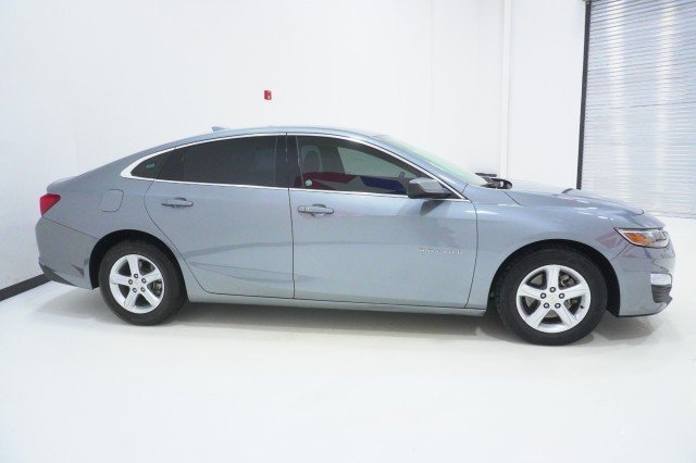 Used 2023  Chevrolet LT image 4