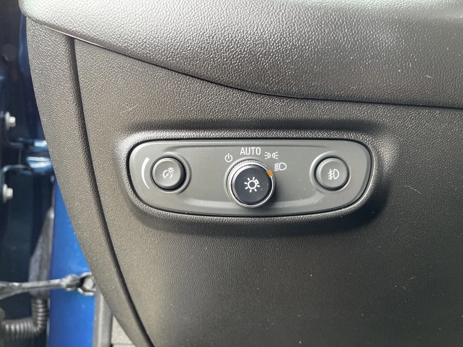 Used 2021 PACIFIC BLUE METALLIC Chevrolet LT image 17