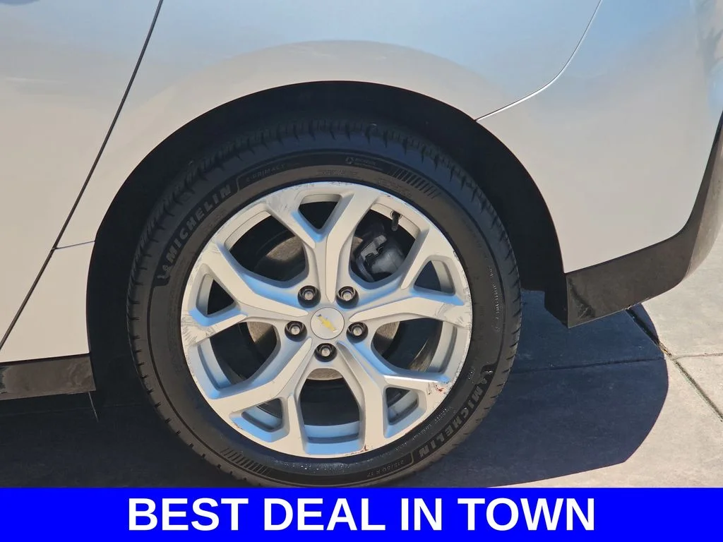 Used 2018 Silver Chevrolet Premier image 36