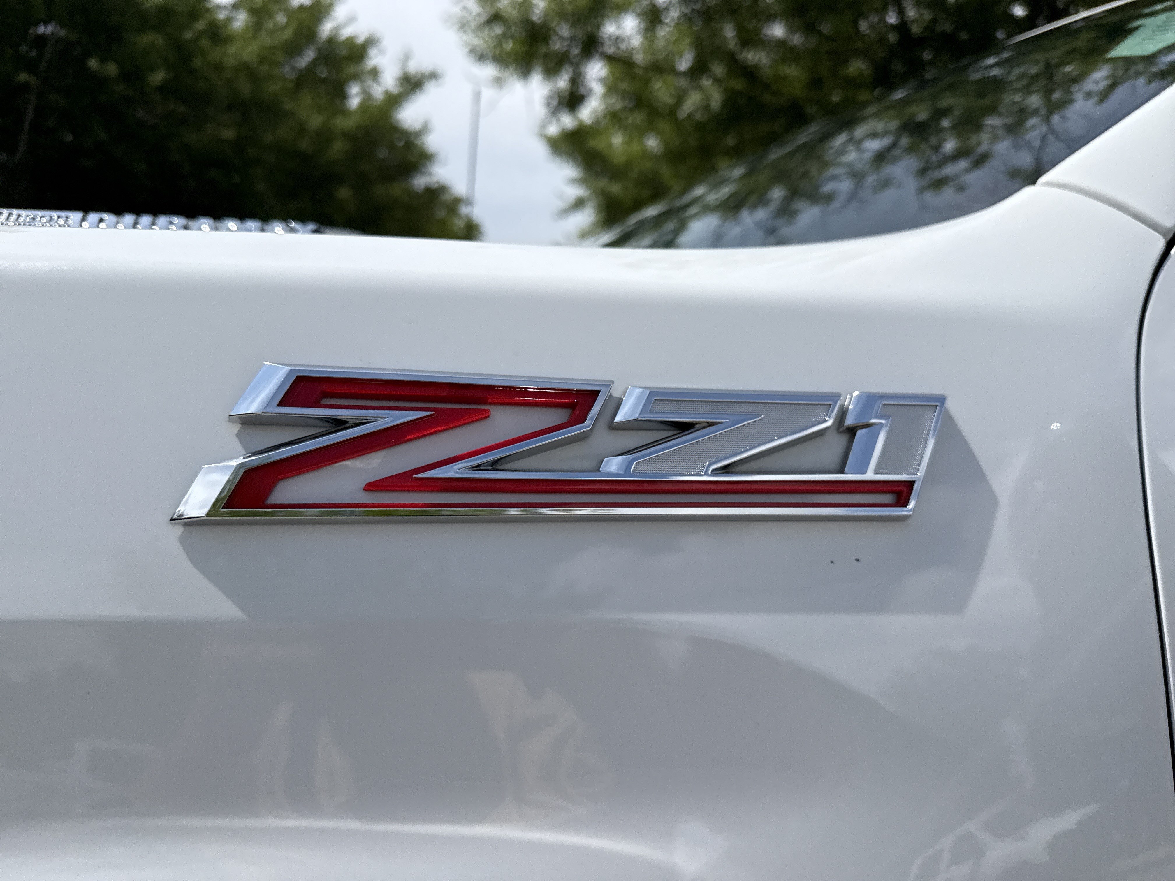 Used 2022 Summit White Chevrolet LTZ image 12