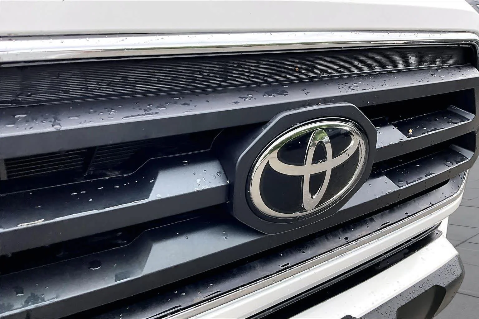 Certified Used 2023 Ice Cap Toyota SR5 image 28