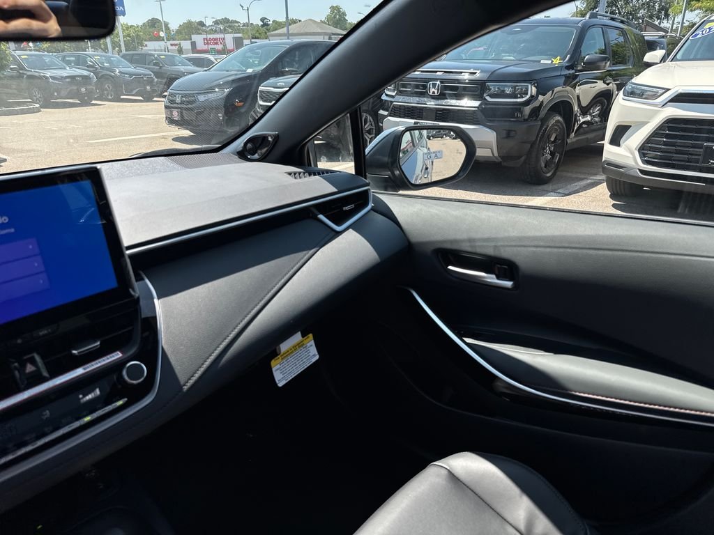 New 2026 Celestite with Midnight Black Metallic roof Toyota XSE image 27