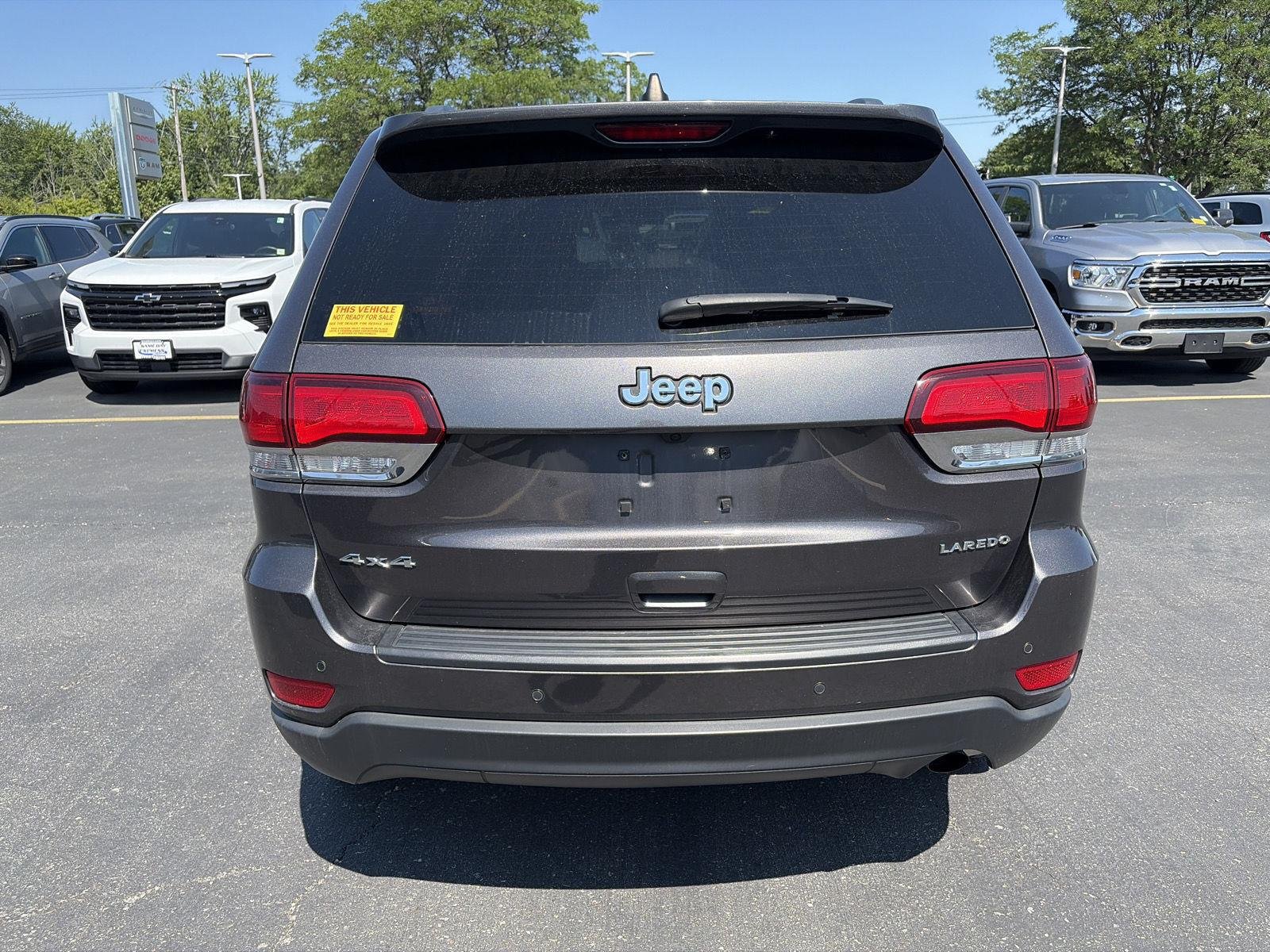 Used 2021 Granite Crystal Metallic Clearcoat Jeep Laredo X image 5