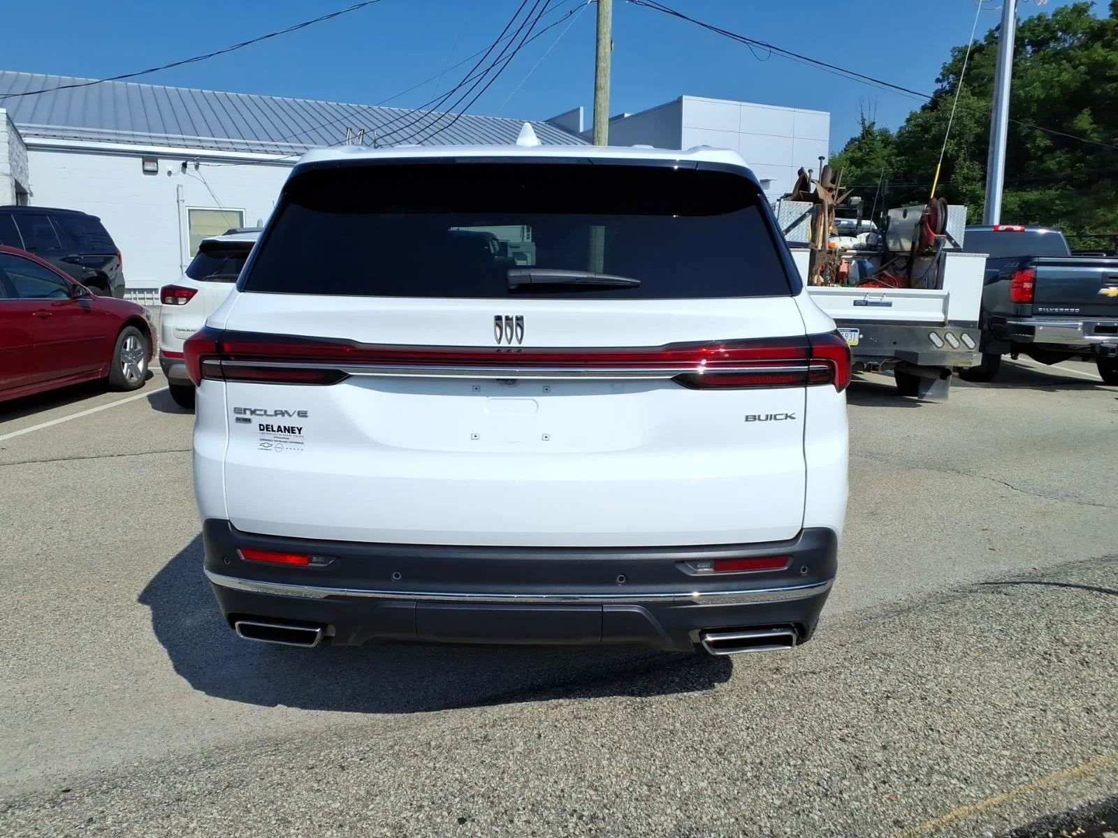 Used 2025 Summit White Gaz Buick Preferred image 4